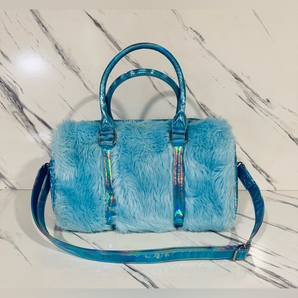 Rare Sugar Thrillz Small Blue Holographic Fur Duffel Bag Tote - Picture 3 of 12